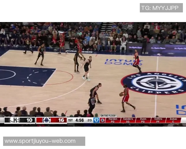 哈登半场表现低迷仅得6分助攻却有8次助攻球队面临挑战 哈登半场表现低迷仅得6分助攻却有8次助攻球队面临挑战