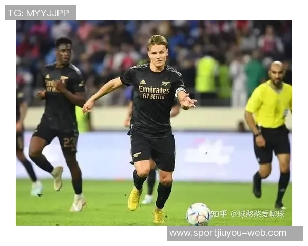 张伯伦随队训练厄德高热苏斯在列约克雷斯等四人缺席情况更新 张伯伦随队训练厄德高热苏斯在列约克雷斯等四人缺席情况更新